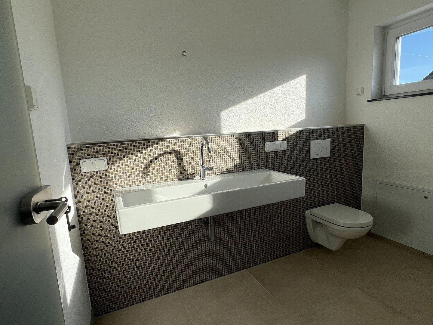 Pronájem domu 132 m², pozemek 400 m², Rödermark, Hessen Pronájem domu 132 m², pozemek 400 m², Rödermark, Hessen