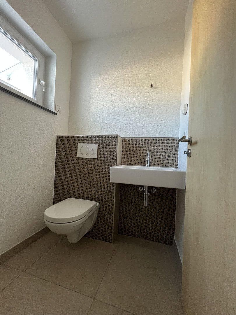 Pronájem domu 132 m², pozemek 400 m², Rödermark, Hessen Pronájem domu 132 m², pozemek 400 m², Rödermark, Hessen