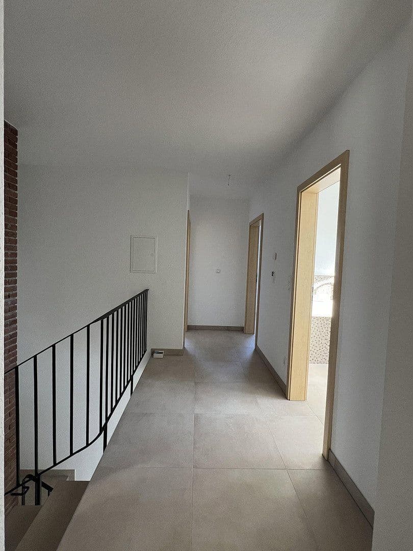 Pronájem domu 132 m², pozemek 400 m², Rödermark, Hessen Pronájem domu 132 m², pozemek 400 m², Rödermark, Hessen