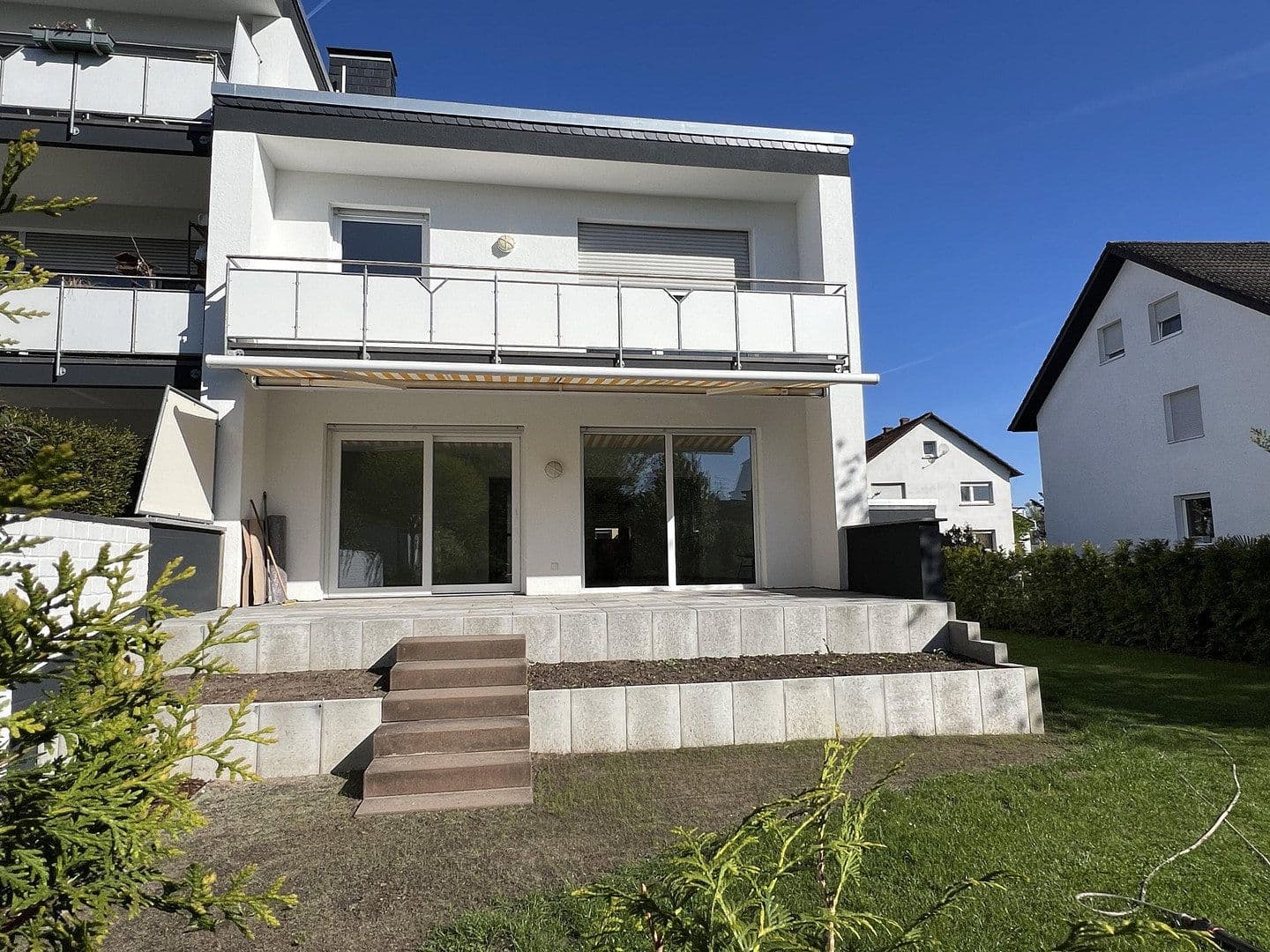Pronájem domu 132 m², pozemek 400 m², Rödermark, Hessen Pronájem domu 132 m², pozemek 400 m², Rödermark, Hessen