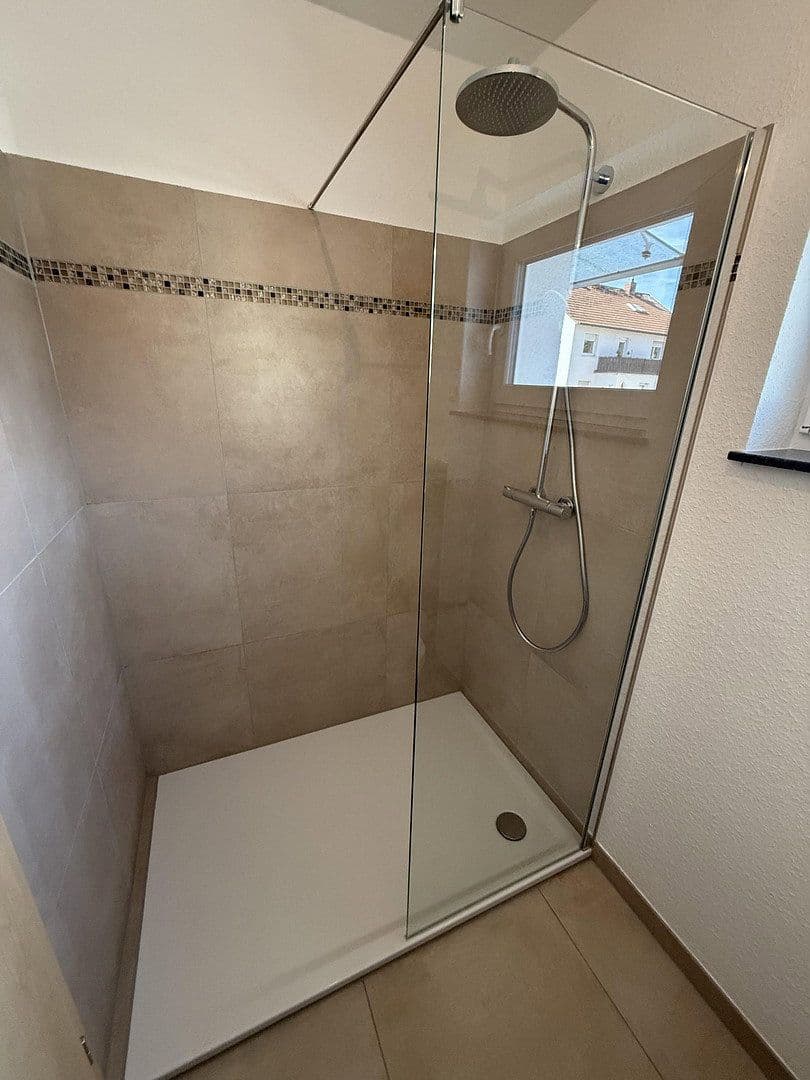 Pronájem domu 132 m², pozemek 400 m², Rödermark, Hessen Pronájem domu 132 m², pozemek 400 m², Rödermark, Hessen