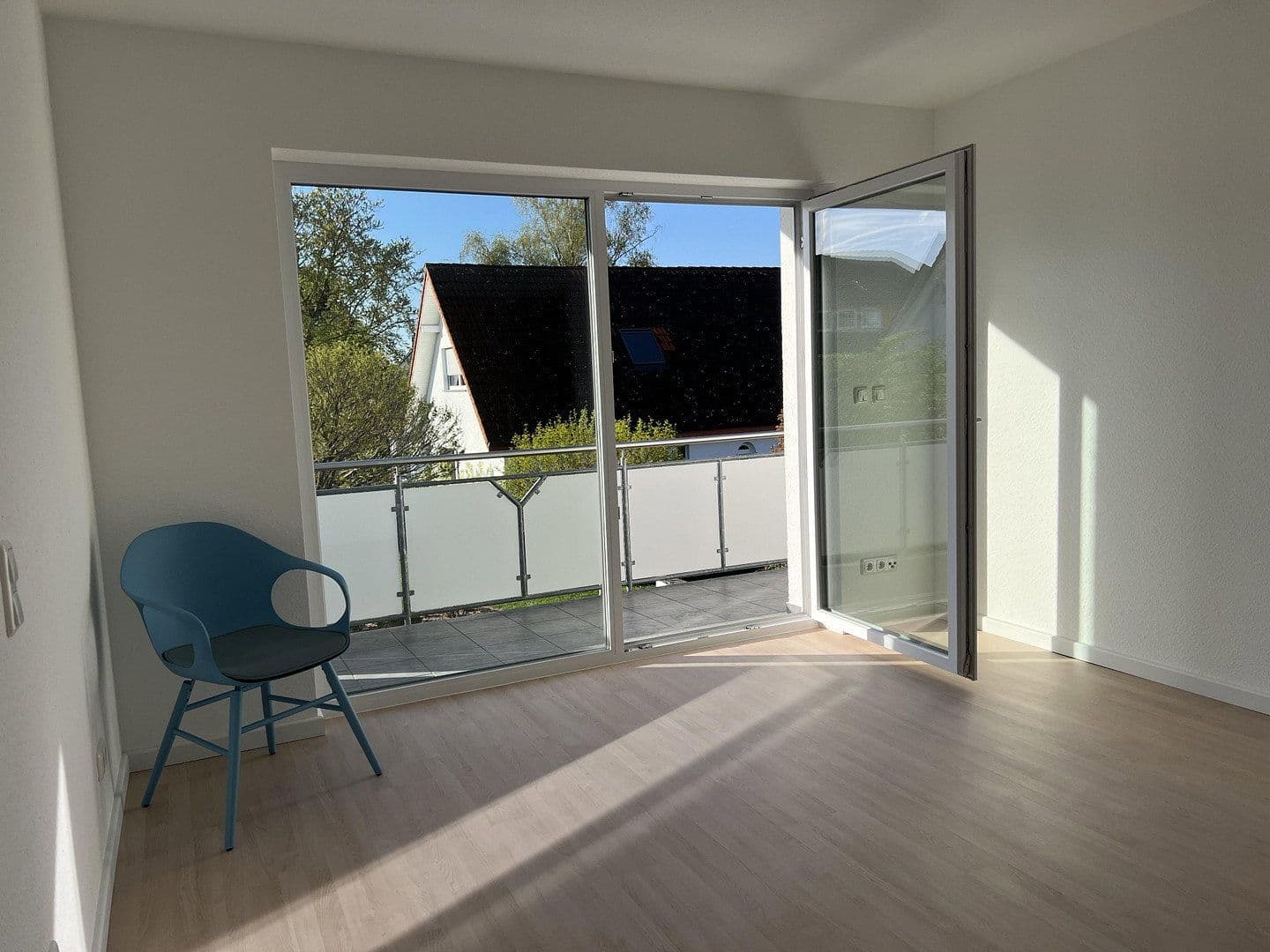 Pronájem domu 132 m², pozemek 400 m², Rödermark, Hessen Pronájem domu 132 m², pozemek 400 m², Rödermark, Hessen