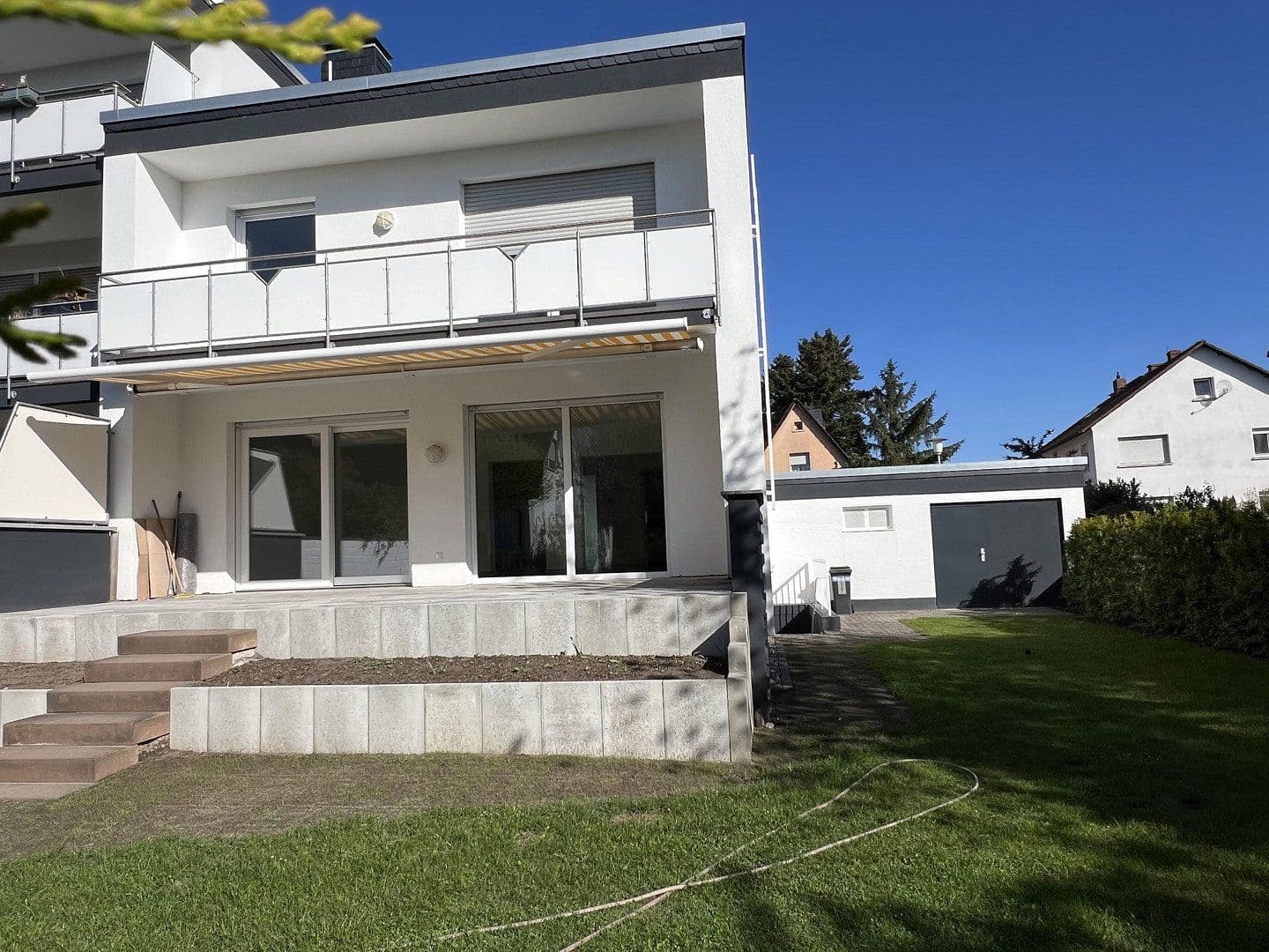 Pronájem domu 132 m², pozemek 400 m², Rödermark, Hessen Pronájem domu 132 m², pozemek 400 m², Rödermark, Hessen