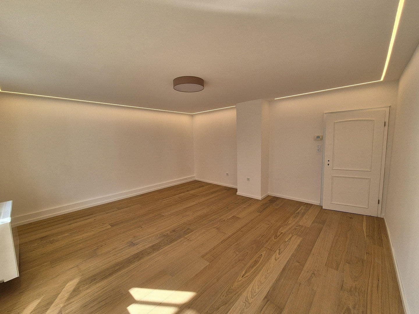 Prodej bytu 2+1 63 m², Düsseldorf, Severní Porýní-Vestfálsko Prodej bytu 2+1 63 m², Düsseldorf, Severní Porýní-Vestfálsko