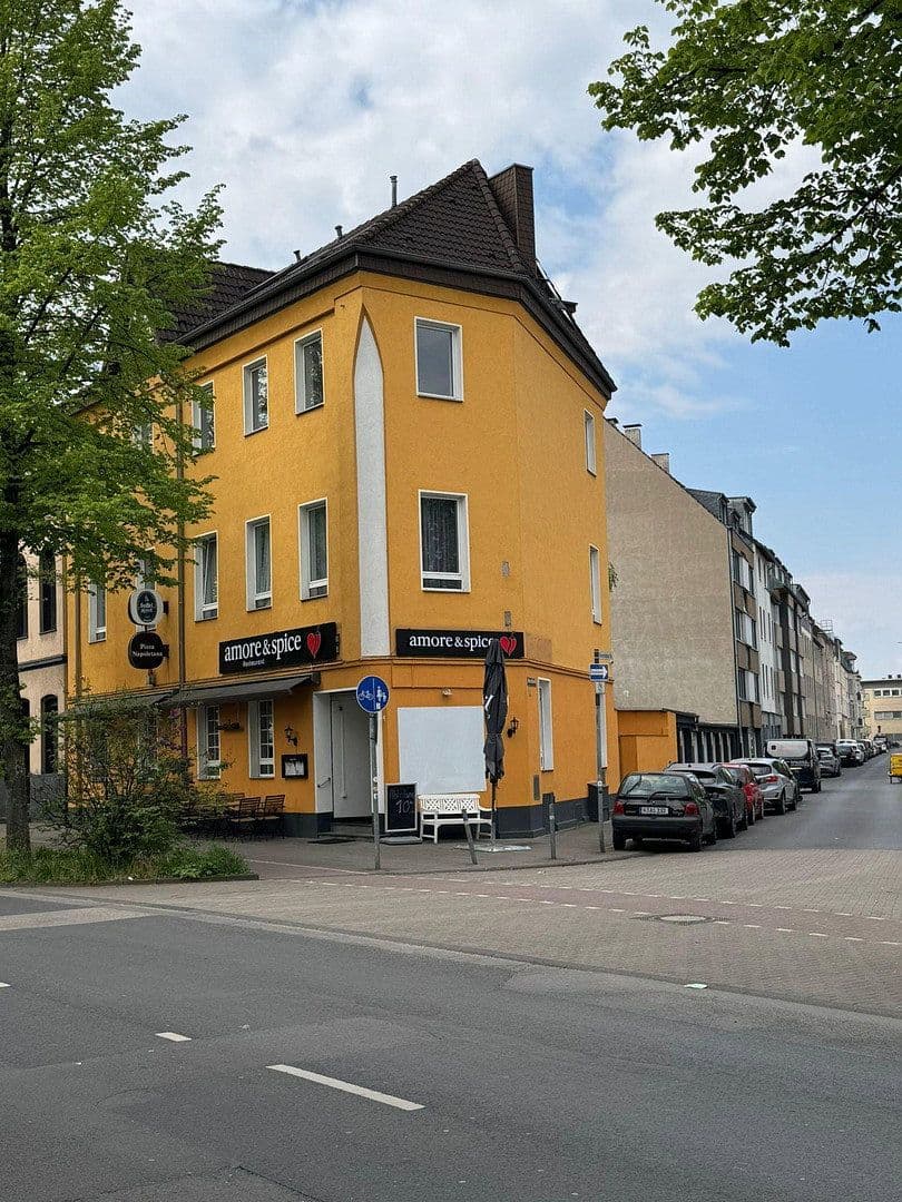 Pronájem bytu 2+1 60 m², Brühler Str.26, Köln, Severní Porýní-Vestfálsko Pronájem bytu 2+1 60 m², Brühler Str.26, Köln, Severní Porýní-Vestfálsko
