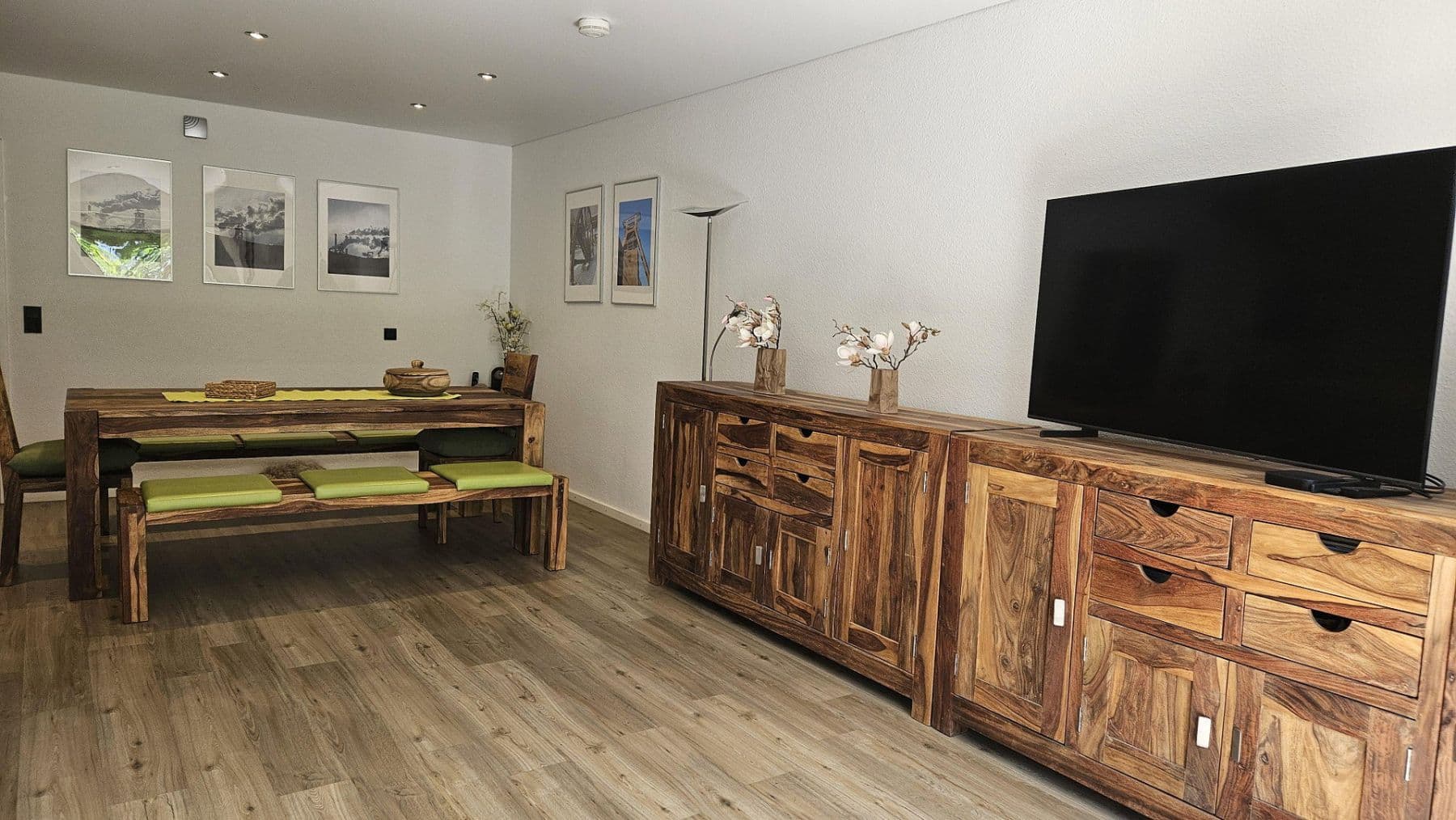 Prodej domu 133 m², pozemek 186 m², Rheinallee 13a, Flörsheim, Hessen Prodej domu 133 m², pozemek 186 m², Rheinallee 13a, Flörsheim, Hessen