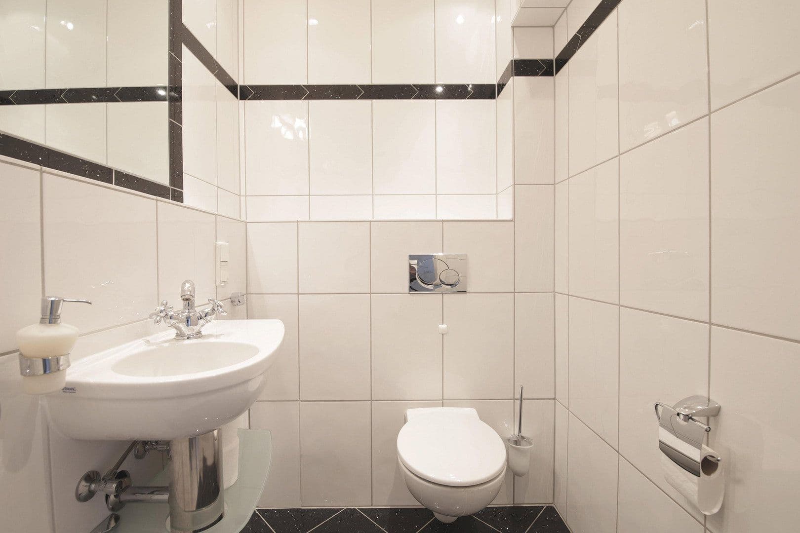 Prodej bytu 4+1 101 m², Bochum, Severní Porýní-Vestfálsko Prodej bytu 4+1 101 m², Bochum, Severní Porýní-Vestfálsko