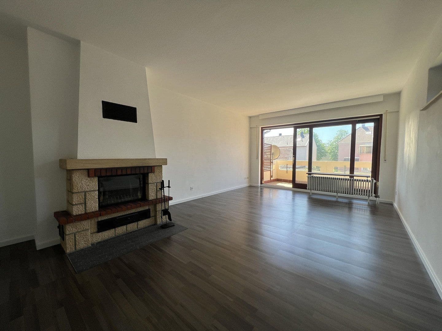 Pronájem bytu 4+1 85 m², Bad Schönborn, Bádensko-Württembersko Pronájem bytu 4+1 85 m², Bad Schönborn, Bádensko-Württembersko