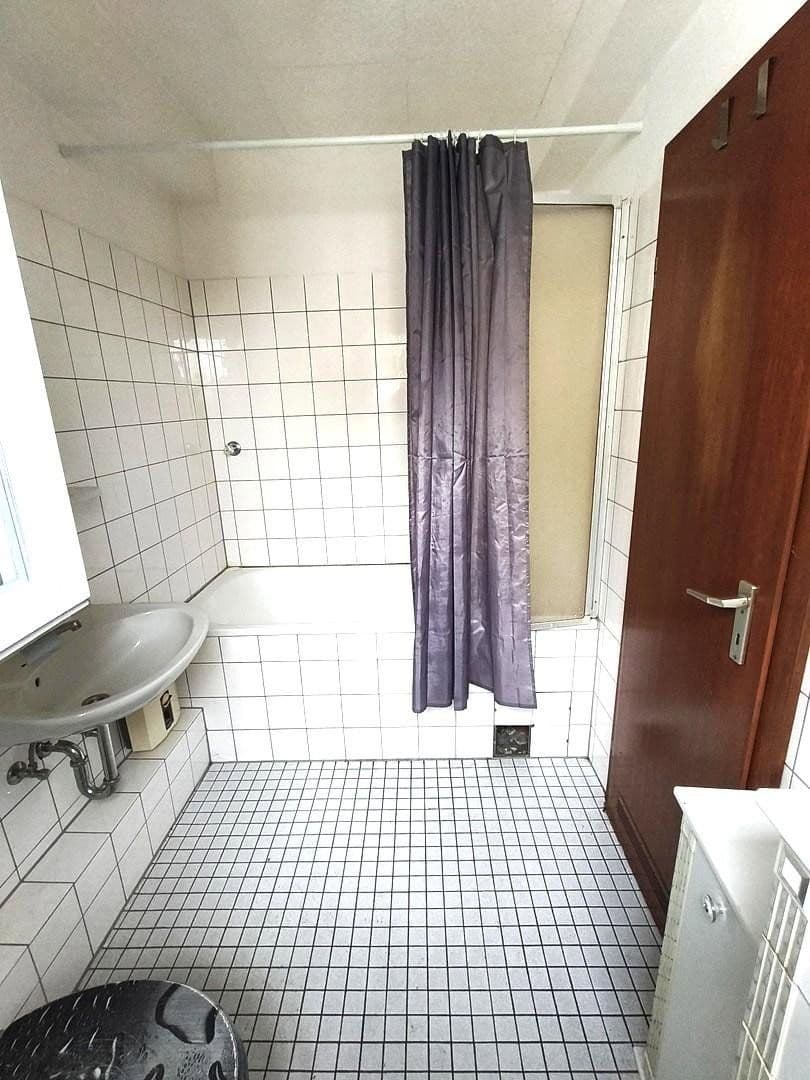 Pronájem bytu 1+1 40 m², Bergstr.8, Oberhausen, Severní Porýní-Vestfálsko Pronájem bytu 1+1 40 m², Bergstr.8, Oberhausen, Severní Porýní-Vestfálsko