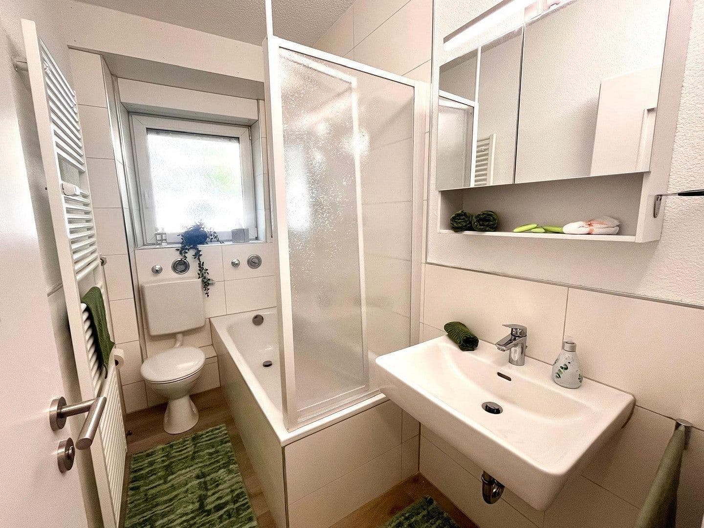 Pronájem bytu 1+1 33 m², Konstanz, Bádensko-Württembersko Pronájem bytu 1+1 33 m², Konstanz, Bádensko-Württembersko