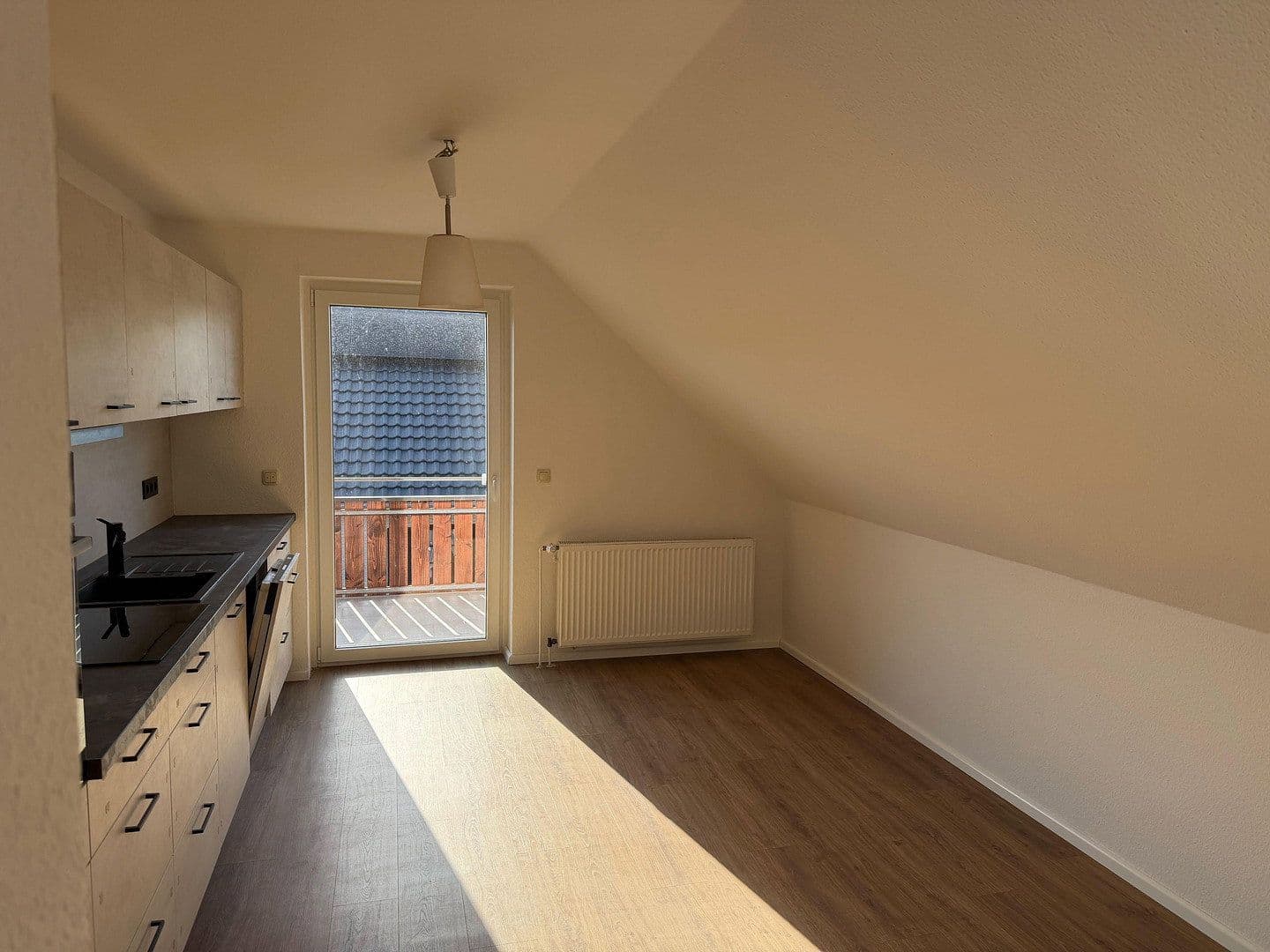 Pronájem bytu 3+1 90 m², Garbsen, Dolní Sasko Pronájem bytu 3+1 90 m², Garbsen, Dolní Sasko