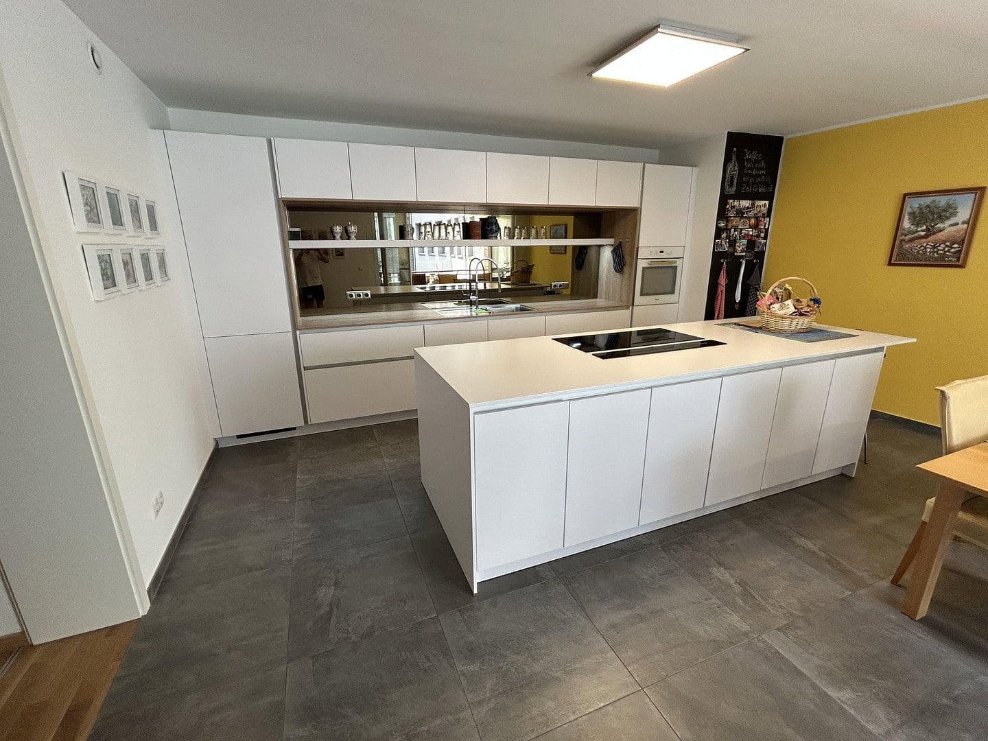 Prodej bytu 3+1 123 m², Frankfurt, Hessen Prodej bytu 3+1 123 m², Frankfurt, Hessen