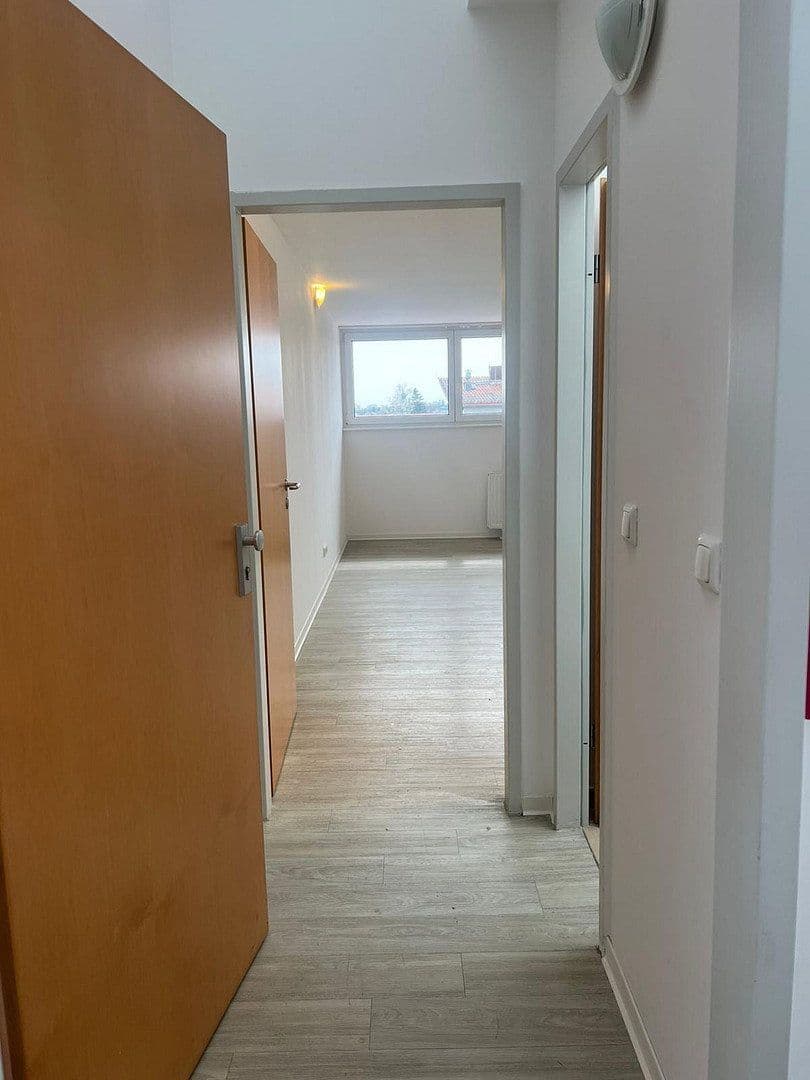 Pronájem bytu 1+1 37 m², Baldhamer Straße 39, Vaterstetten, Bavorsko Pronájem bytu 1+1 37 m², Baldhamer Straße 39, Vaterstetten, Bavorsko