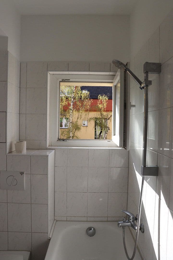 Prodej bytu 2+1 46 m², Lienemannstraße, Berlin, Berlín Prodej bytu 2+1 46 m², Lienemannstraße, Berlin, Berlín