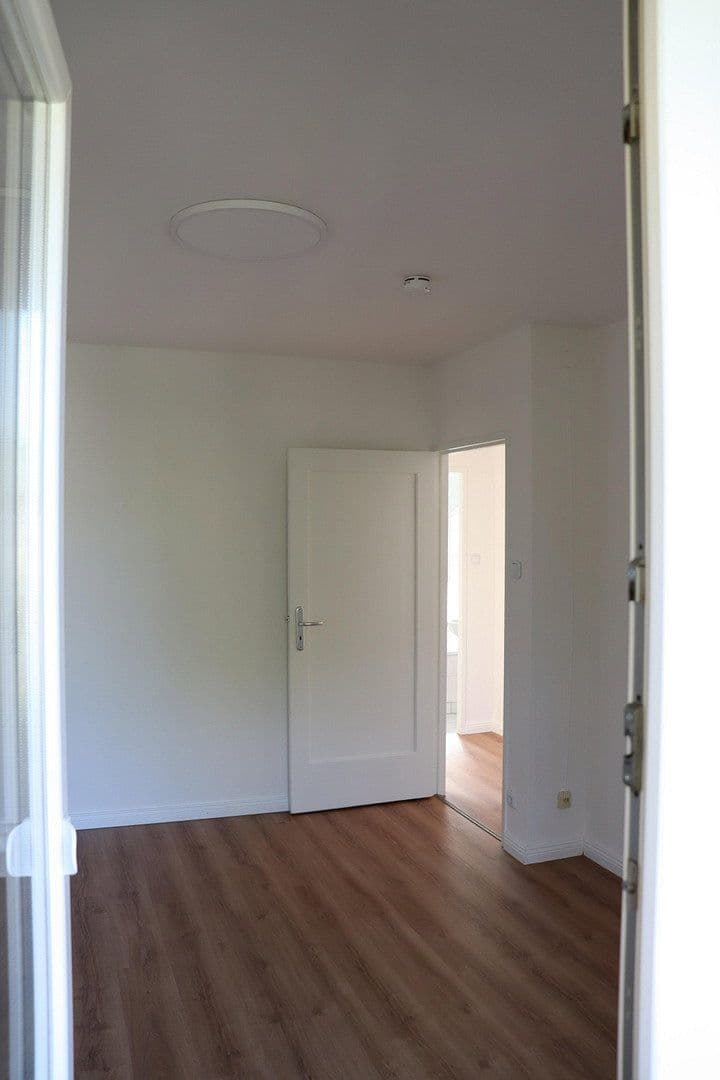 Prodej bytu 2+1 46 m², Lienemannstraße, Berlin, Berlín Prodej bytu 2+1 46 m², Lienemannstraße, Berlin, Berlín