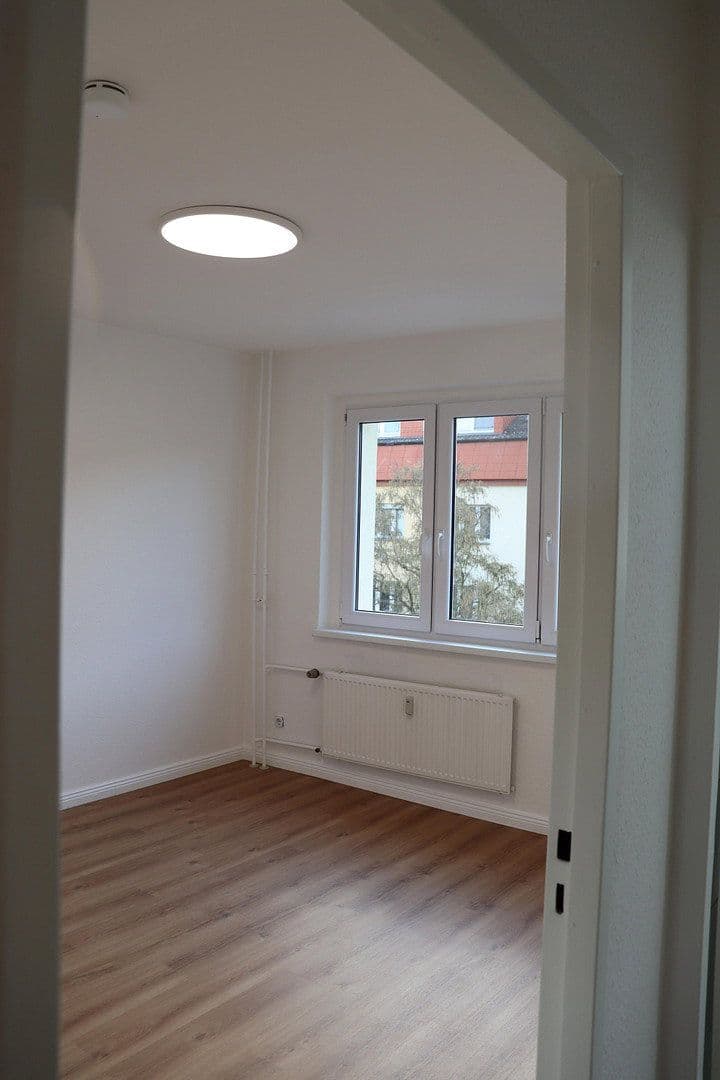 Prodej bytu 2+1 46 m², Lienemannstraße, Berlin, Berlín Prodej bytu 2+1 46 m², Lienemannstraße, Berlin, Berlín