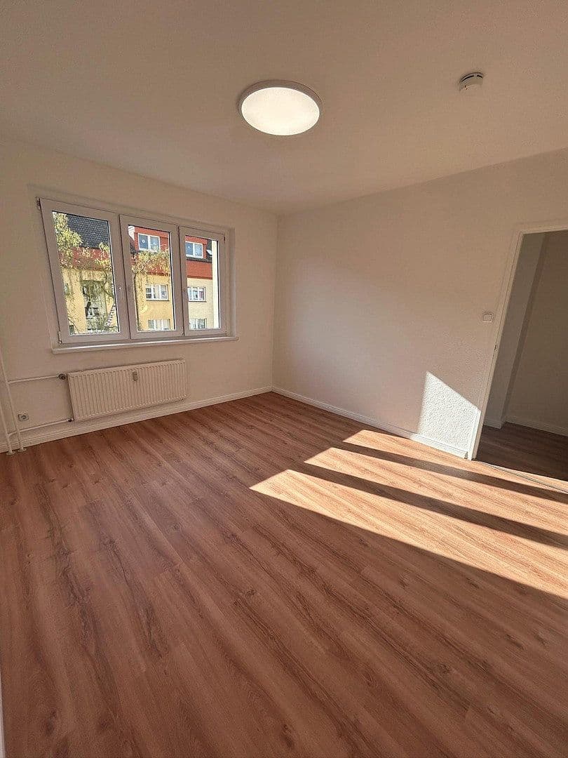 Prodej bytu 2+1 46 m², Lienemannstraße, Berlin, Berlín Prodej bytu 2+1 46 m², Lienemannstraße, Berlin, Berlín