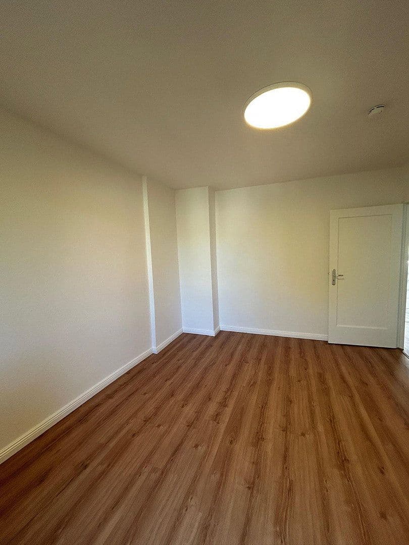 Prodej bytu 2+1 46 m², Lienemannstraße, Berlin, Berlín Prodej bytu 2+1 46 m², Lienemannstraße, Berlin, Berlín