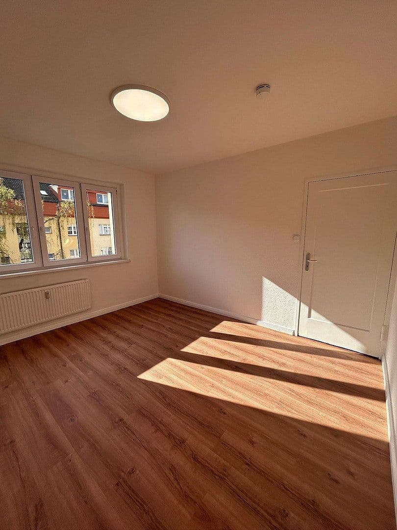 Prodej bytu 2+1 46 m², Lienemannstraße, Berlin, Berlín Prodej bytu 2+1 46 m², Lienemannstraße, Berlin, Berlín