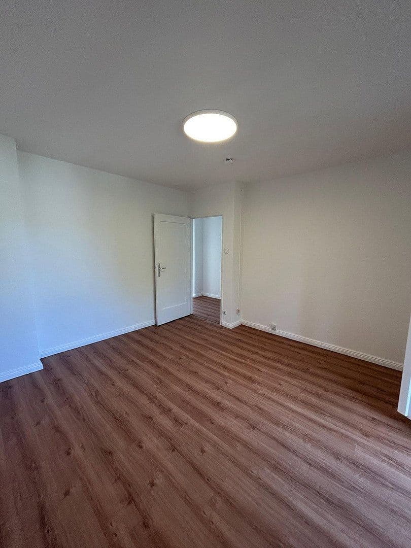Prodej bytu 2+1 46 m², Lienemannstraße, Berlin, Berlín Prodej bytu 2+1 46 m², Lienemannstraße, Berlin, Berlín