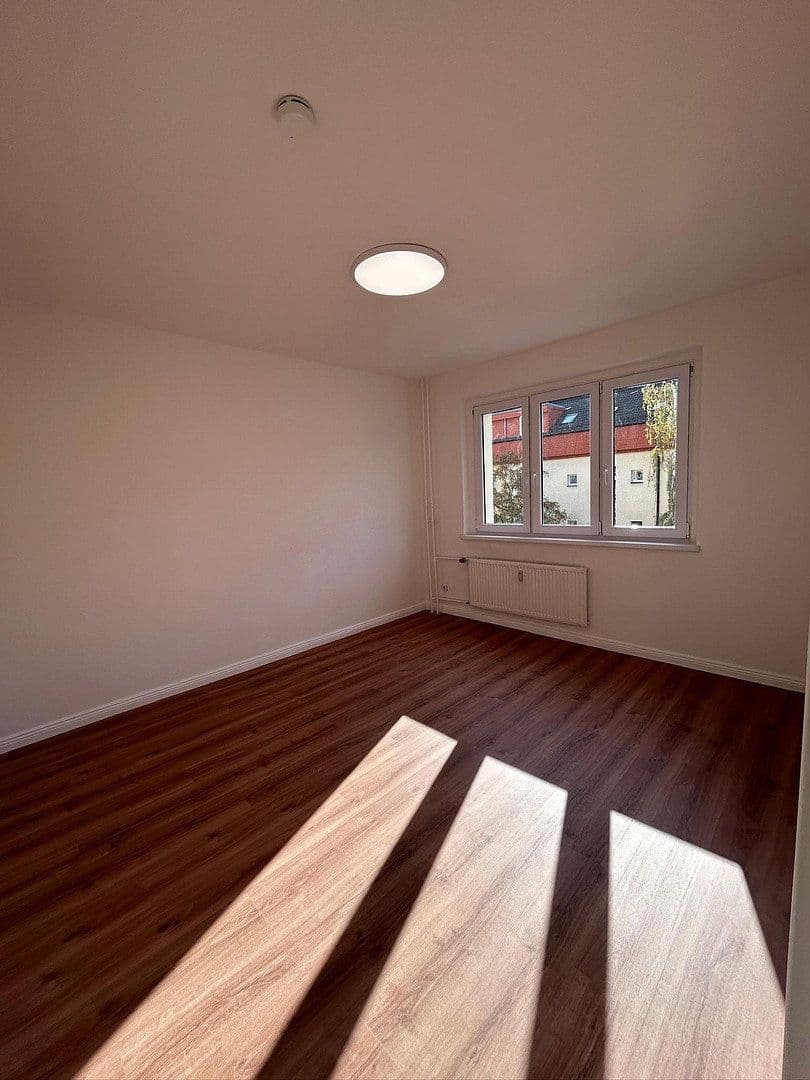 Prodej bytu 2+1 46 m², Lienemannstraße, Berlin, Berlín Prodej bytu 2+1 46 m², Lienemannstraße, Berlin, Berlín
