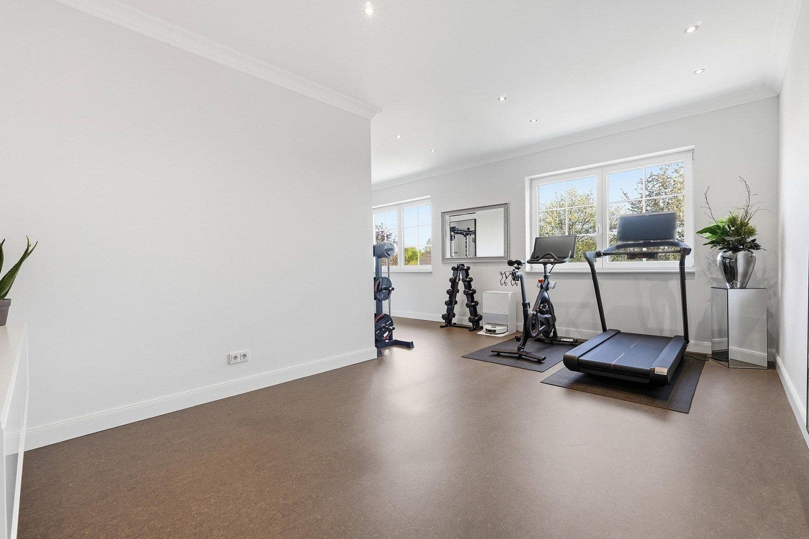 Prodej domu 355 m², pozemek 891 m², Odenthal, Severní Porýní-Vestfálsko Prodej domu 355 m², pozemek 891 m², Odenthal, Severní Porýní-Vestfálsko