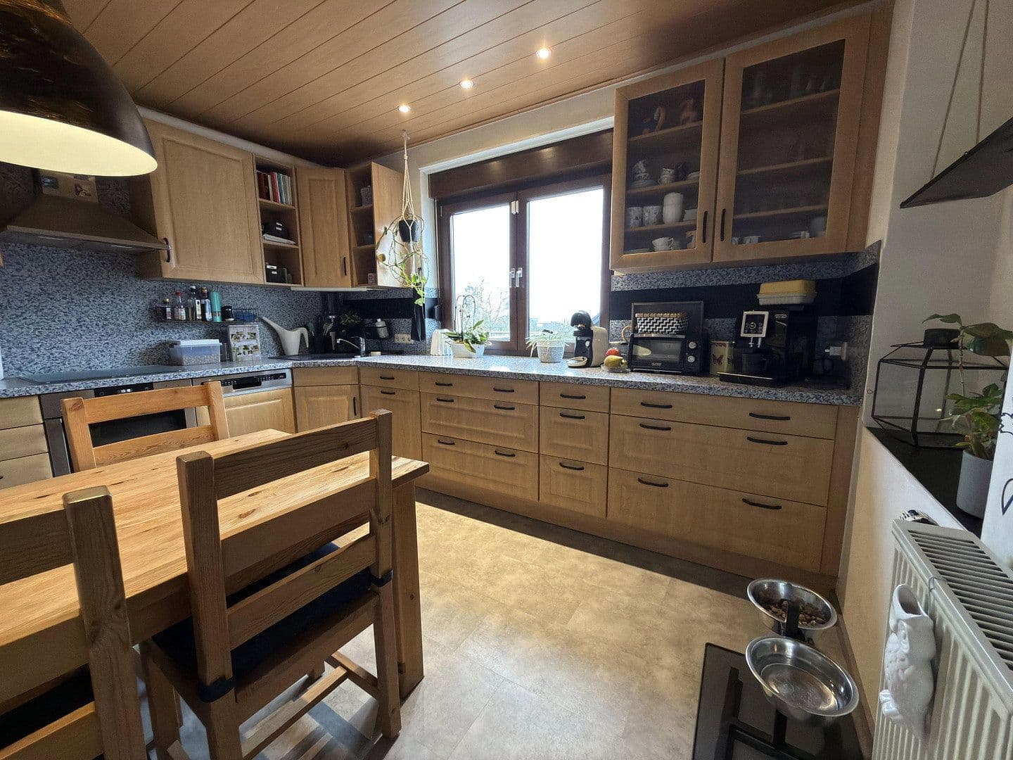 Prodej domu 191 m², pozemek 353 m², Butzbach, Hessen Prodej domu 191 m², pozemek 353 m², Butzbach, Hessen