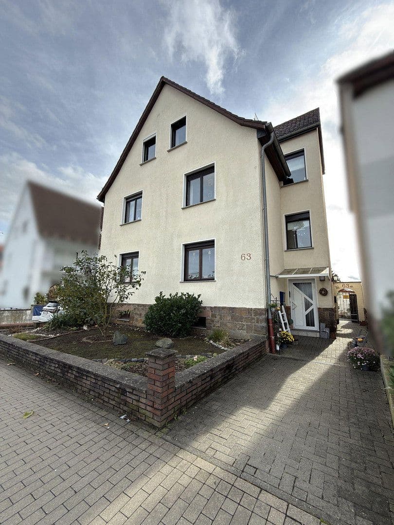 Prodej domu 191 m², pozemek 353 m², Butzbach, Hessen Prodej domu 191 m², pozemek 353 m², Butzbach, Hessen