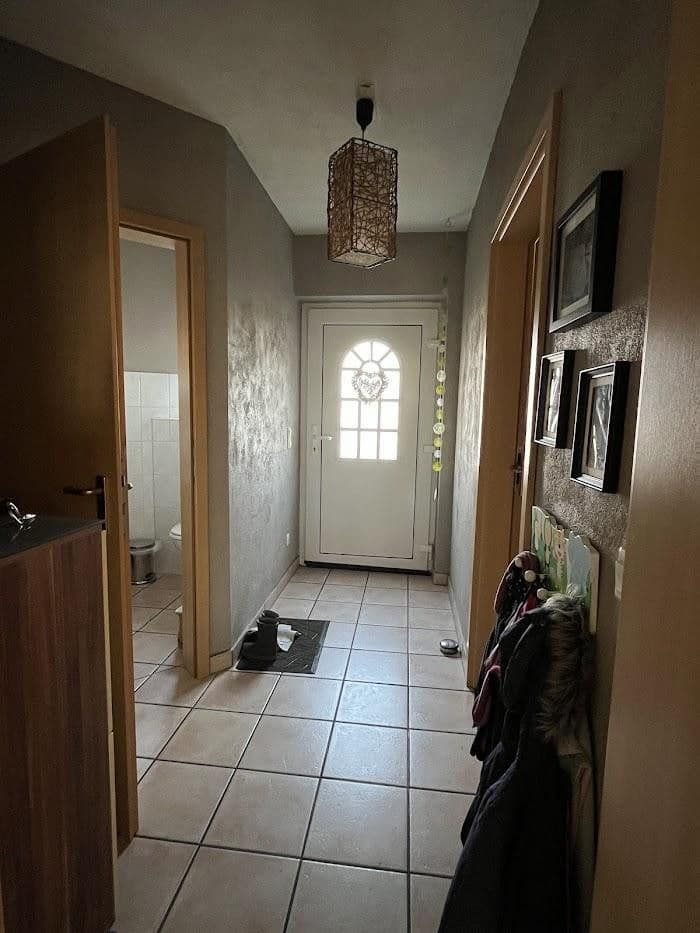 Prodej domu 104 m², pozemek 162 m², Solingen, Severní Porýní-Vestfálsko Prodej domu 104 m², pozemek 162 m², Solingen, Severní Porýní-Vestfálsko