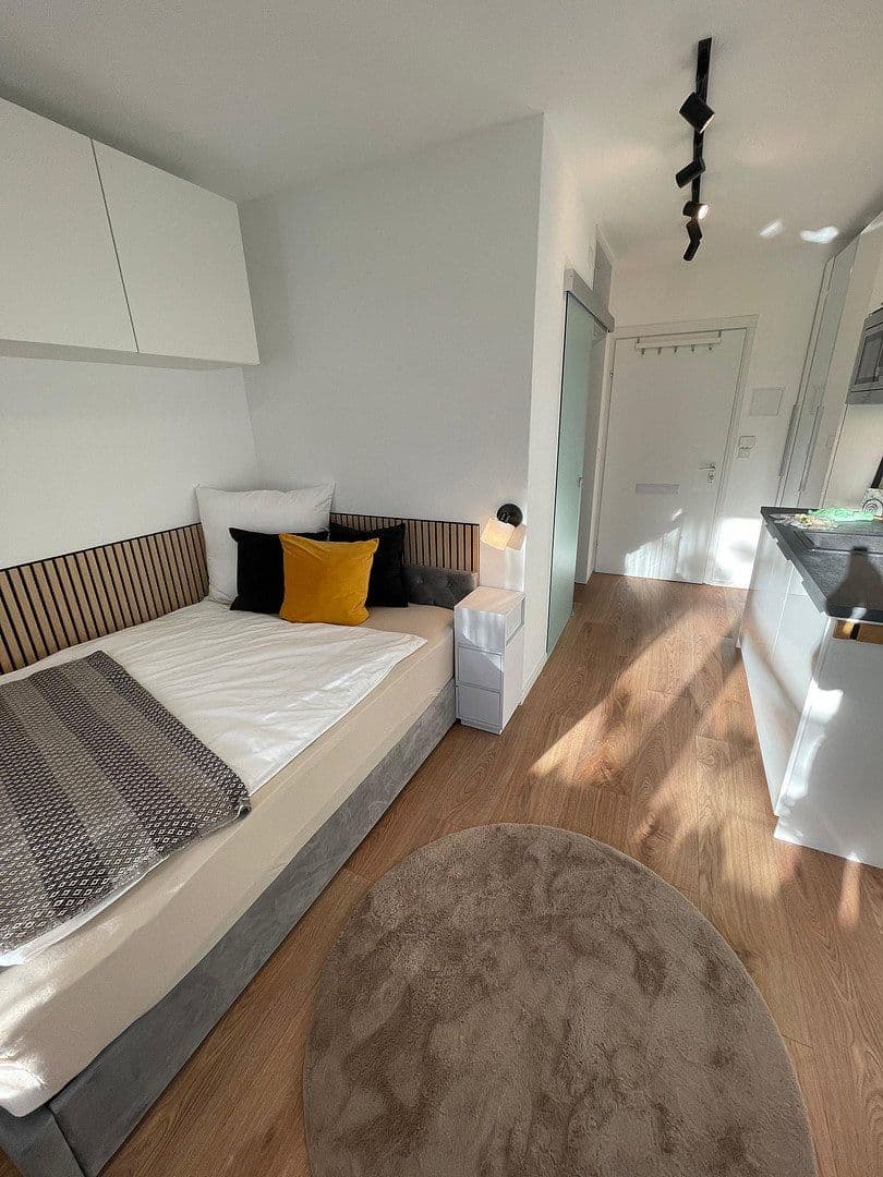 Pronájem bytu 1+1 30 m², Jakob-Hagenbucher Straße, München, Bavorsko Pronájem bytu 1+1 30 m², Jakob-Hagenbucher Straße, München, Bavorsko