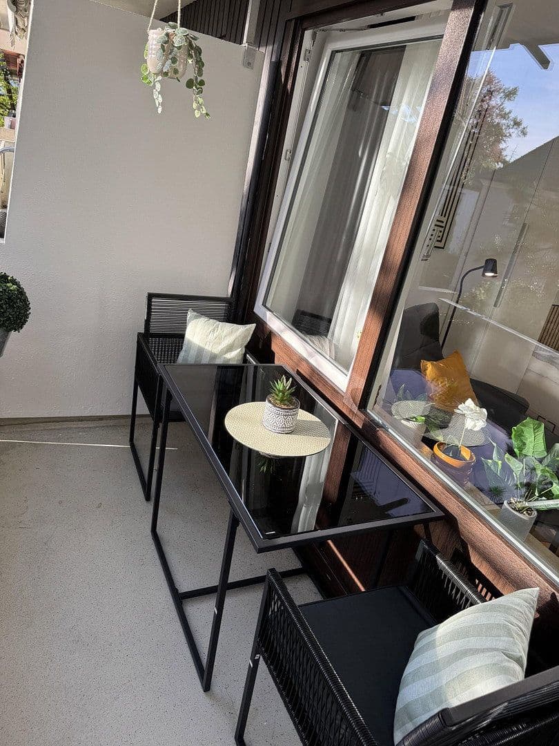 Pronájem bytu 1+1 30 m², Jakob-Hagenbucher Straße, München, Bavorsko Pronájem bytu 1+1 30 m², Jakob-Hagenbucher Straße, München, Bavorsko