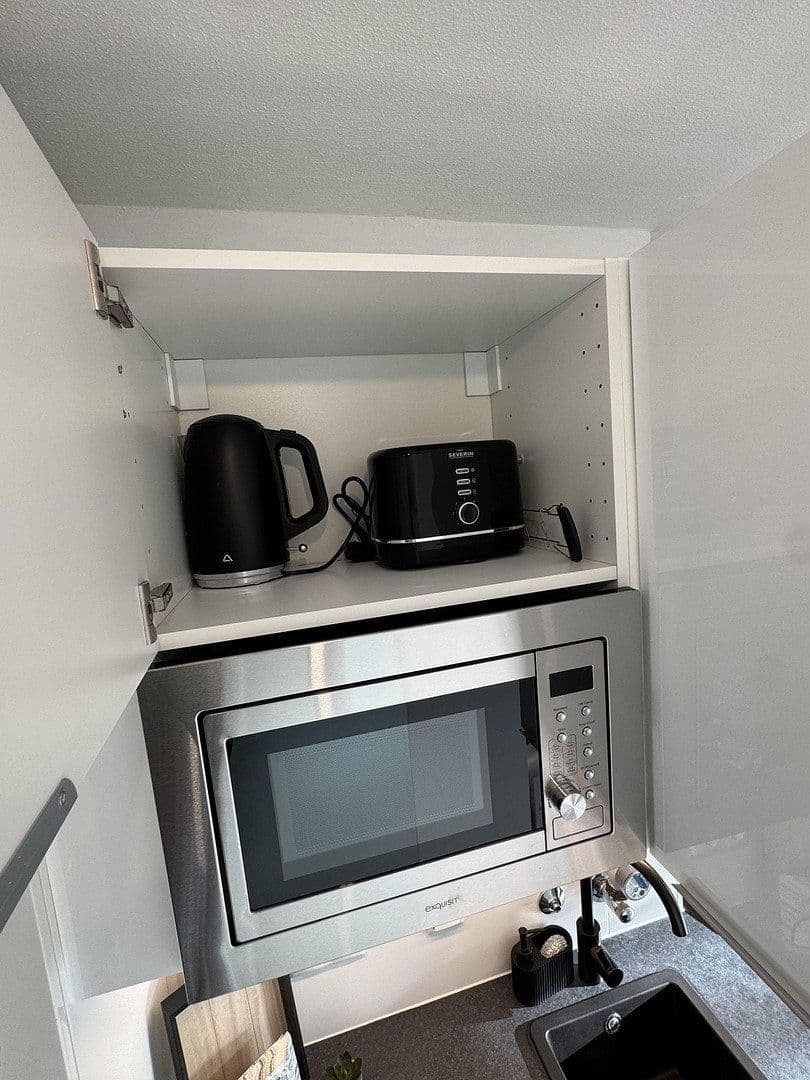 Pronájem bytu 1+1 30 m², Jakob-Hagenbucher Straße, München, Bavorsko Pronájem bytu 1+1 30 m², Jakob-Hagenbucher Straße, München, Bavorsko