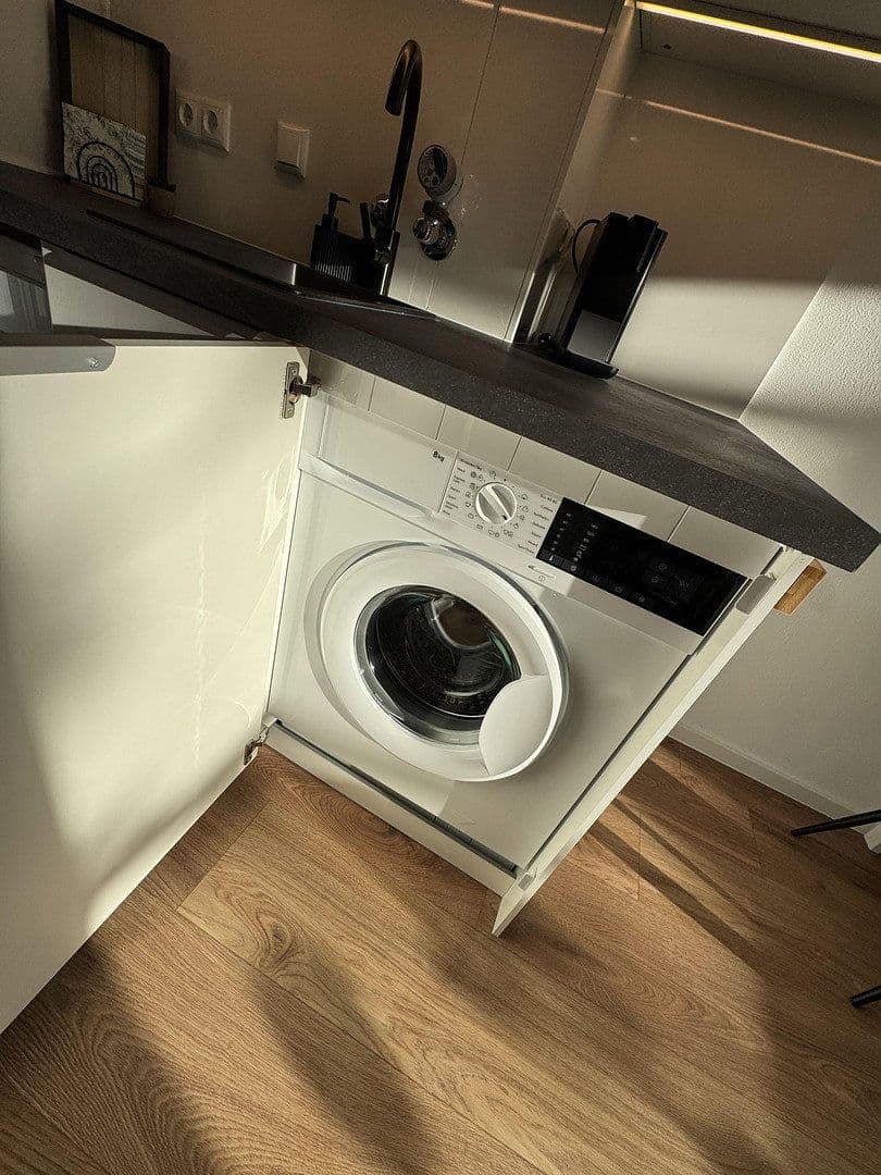 Pronájem bytu 1+1 30 m², Jakob-Hagenbucher Straße, München, Bavorsko Pronájem bytu 1+1 30 m², Jakob-Hagenbucher Straße, München, Bavorsko