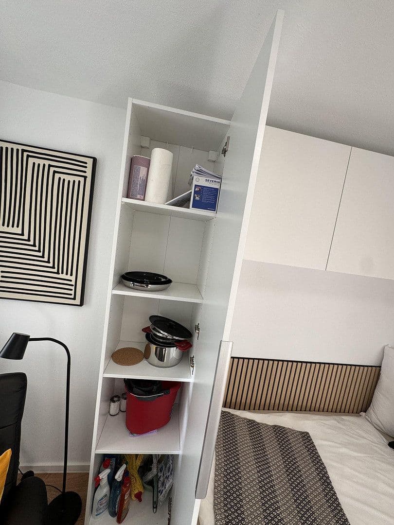 Pronájem bytu 1+1 30 m², Jakob-Hagenbucher Straße, München, Bavorsko Pronájem bytu 1+1 30 m², Jakob-Hagenbucher Straße, München, Bavorsko