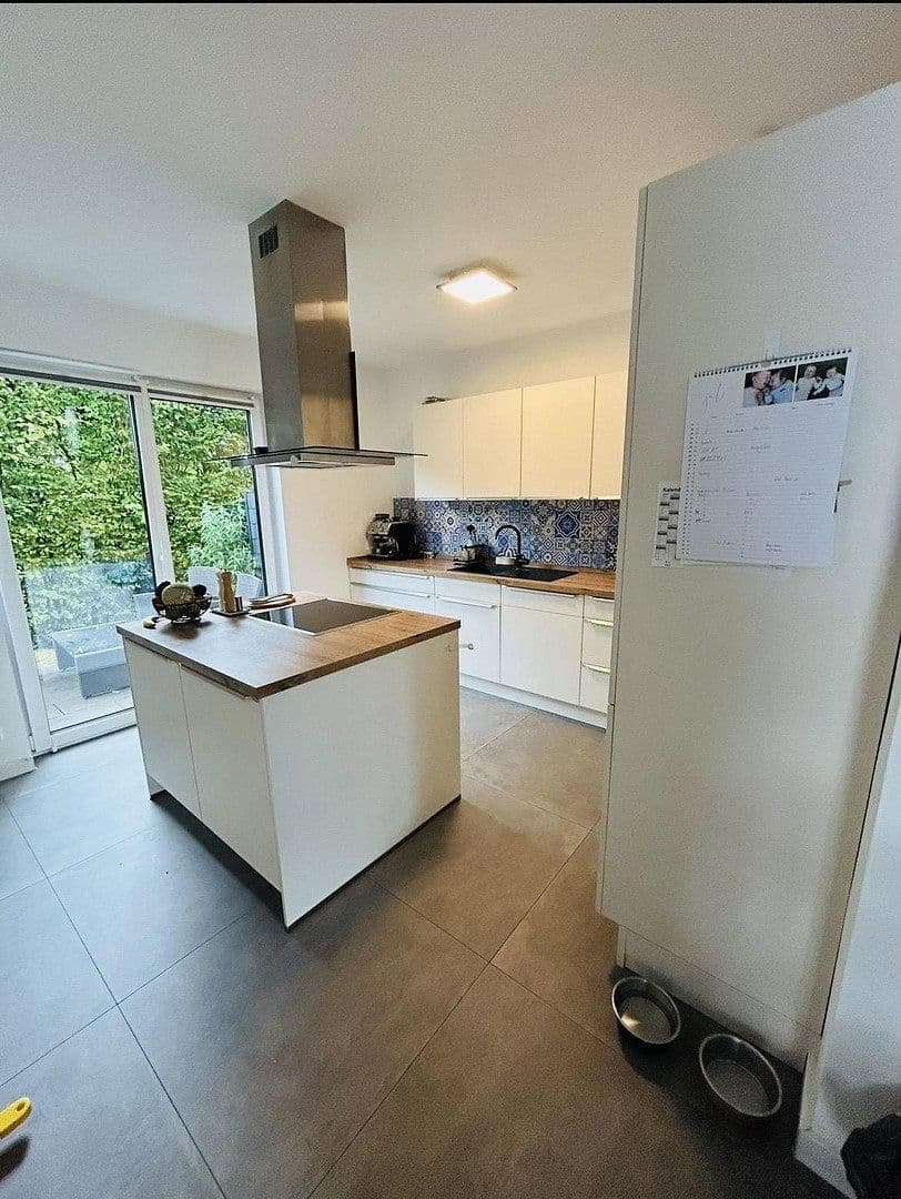 Prodej domu 125 m², pozemek 238 m², Isernhagen, Dolní Sasko Prodej domu 125 m², pozemek 238 m², Isernhagen, Dolní Sasko