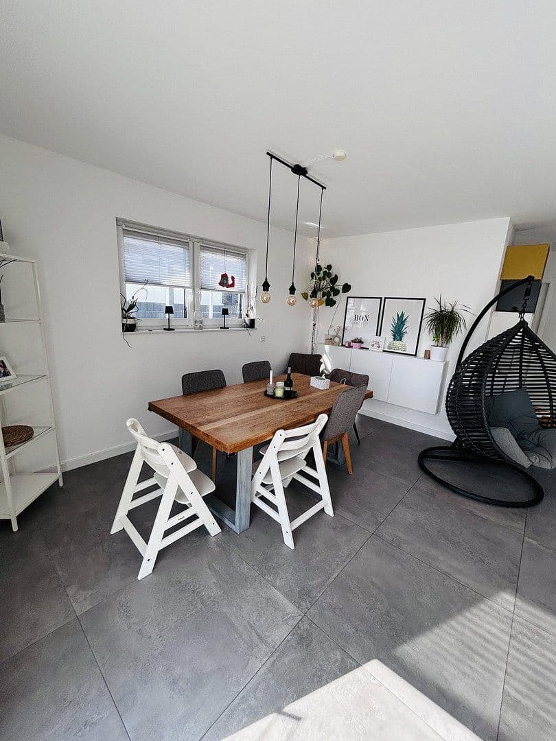 Prodej domu 125 m², pozemek 238 m², Isernhagen, Dolní Sasko Prodej domu 125 m², pozemek 238 m², Isernhagen, Dolní Sasko