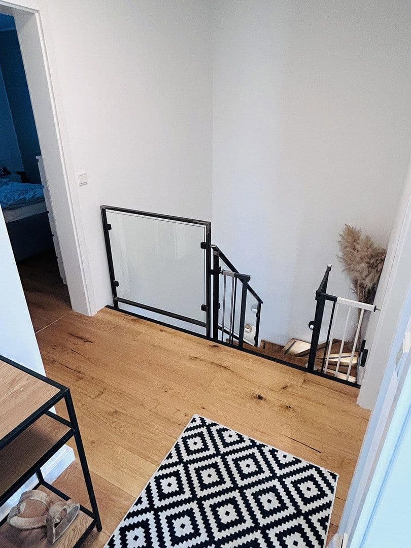 Prodej domu 125 m², pozemek 238 m², Isernhagen, Dolní Sasko Prodej domu 125 m², pozemek 238 m², Isernhagen, Dolní Sasko