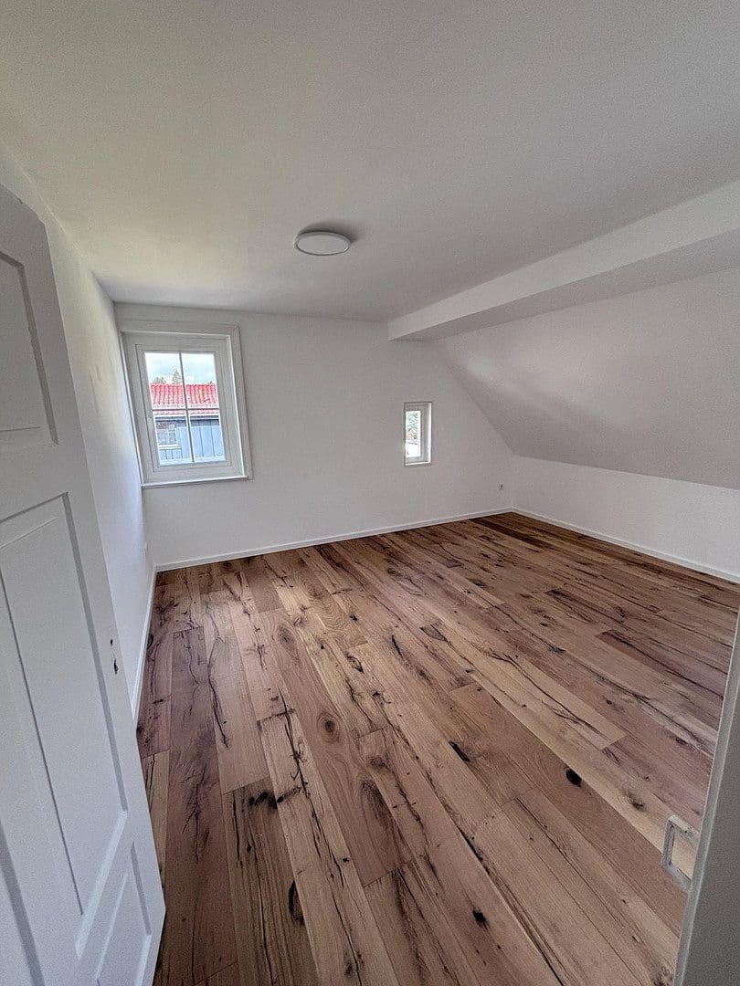 Pronájem bytu 3+1 105 m², Lorch, Bádensko-Württembersko Pronájem bytu 3+1 105 m², Lorch, Bádensko-Württembersko