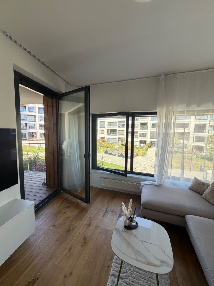 Prodej bytu 2+kk 40 m², Dostalové, Praha, Praha Prodej bytu 2+kk 40 m², Dostalové, Praha, Praha
