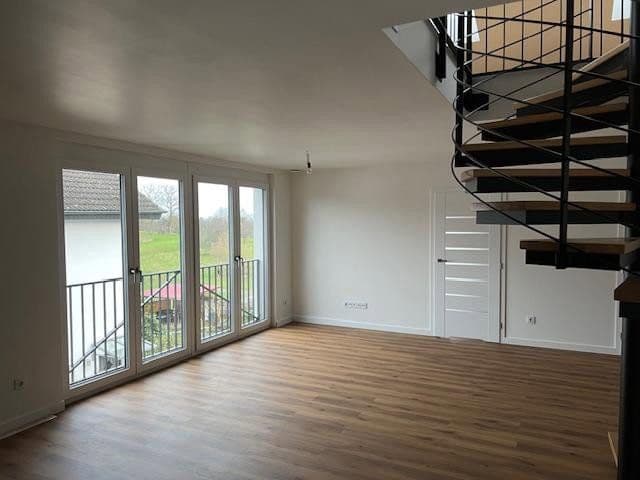 Prodej domu 240 m², pozemek 297 m², Malsch, Bádensko-Württembersko Prodej domu 240 m², pozemek 297 m², Malsch, Bádensko-Württembersko