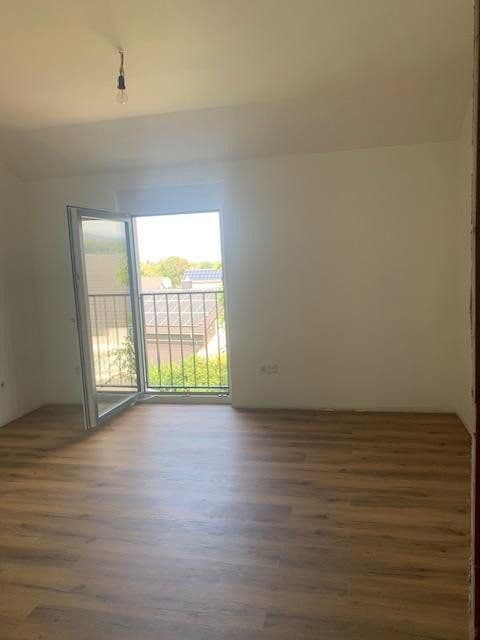 Prodej domu 240 m², pozemek 297 m², Malsch, Bádensko-Württembersko Prodej domu 240 m², pozemek 297 m², Malsch, Bádensko-Württembersko