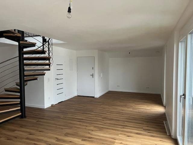 Prodej domu 240 m², pozemek 297 m², Malsch, Bádensko-Württembersko Prodej domu 240 m², pozemek 297 m², Malsch, Bádensko-Württembersko