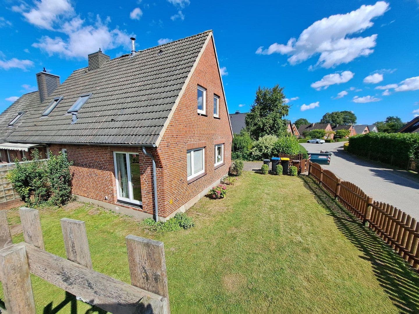 Prodej domu 104 m², pozemek 287 m², Quarnbek, Šlesvicko-Holštýnsko Prodej domu 104 m², pozemek 287 m², Quarnbek, Šlesvicko-Holštýnsko