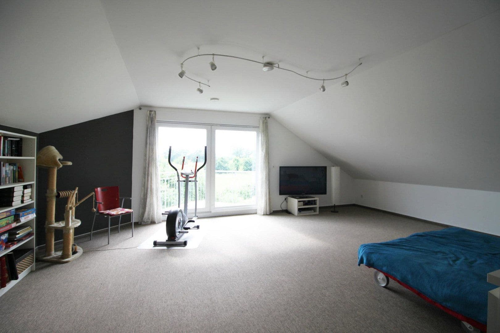 Prodej domu 153 m², pozemek 615 m², Lüneburg, Dolní Sasko Prodej domu 153 m², pozemek 615 m², Lüneburg, Dolní Sasko