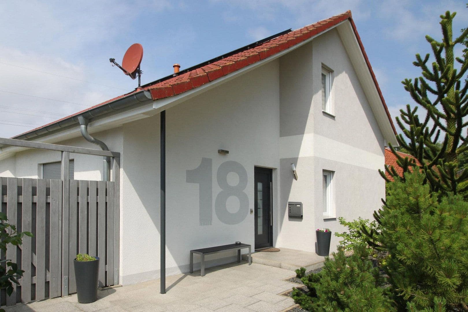 Prodej domu 153 m², pozemek 615 m², Lüneburg, Dolní Sasko Prodej domu 153 m², pozemek 615 m², Lüneburg, Dolní Sasko