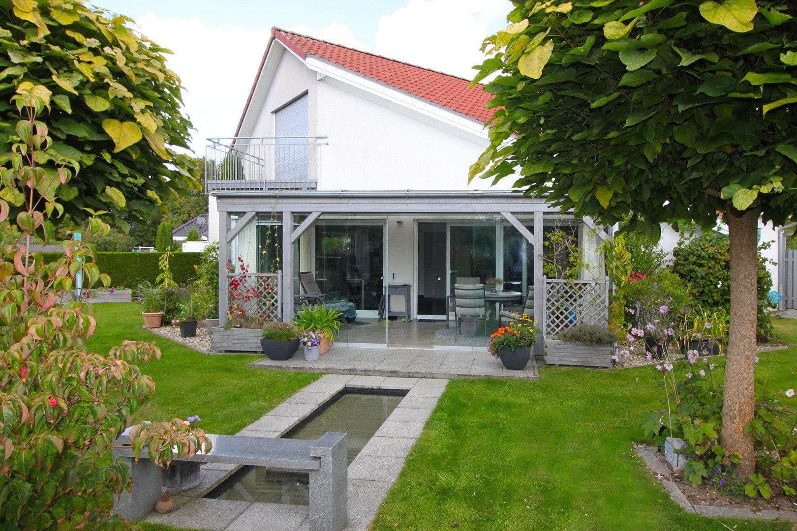 Prodej domu 153 m², pozemek 615 m², Lüneburg, Dolní Sasko Prodej domu 153 m², pozemek 615 m², Lüneburg, Dolní Sasko