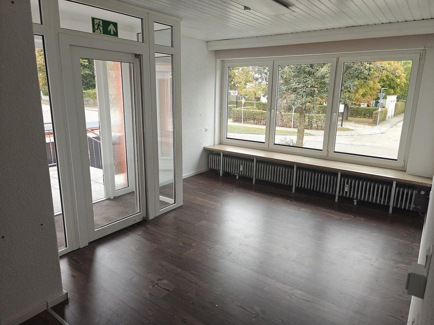 Pronájem kanceláře 240 m², Anbacherstr. 26, Gunzenhausen, Bavorsko Pronájem kanceláře 240 m², Anbacherstr. 26, Gunzenhausen, Bavorsko