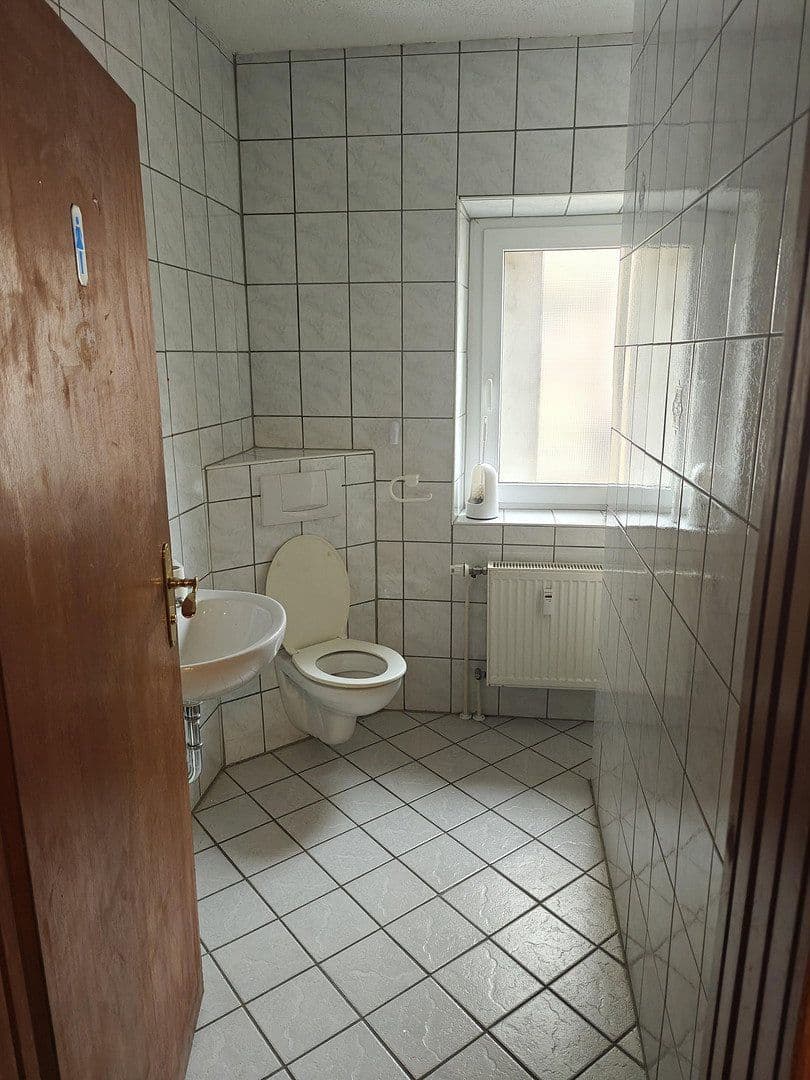 Pronájem kanceláře 240 m², Anbacherstr. 26, Gunzenhausen, Bavorsko Pronájem kanceláře 240 m², Anbacherstr. 26, Gunzenhausen, Bavorsko