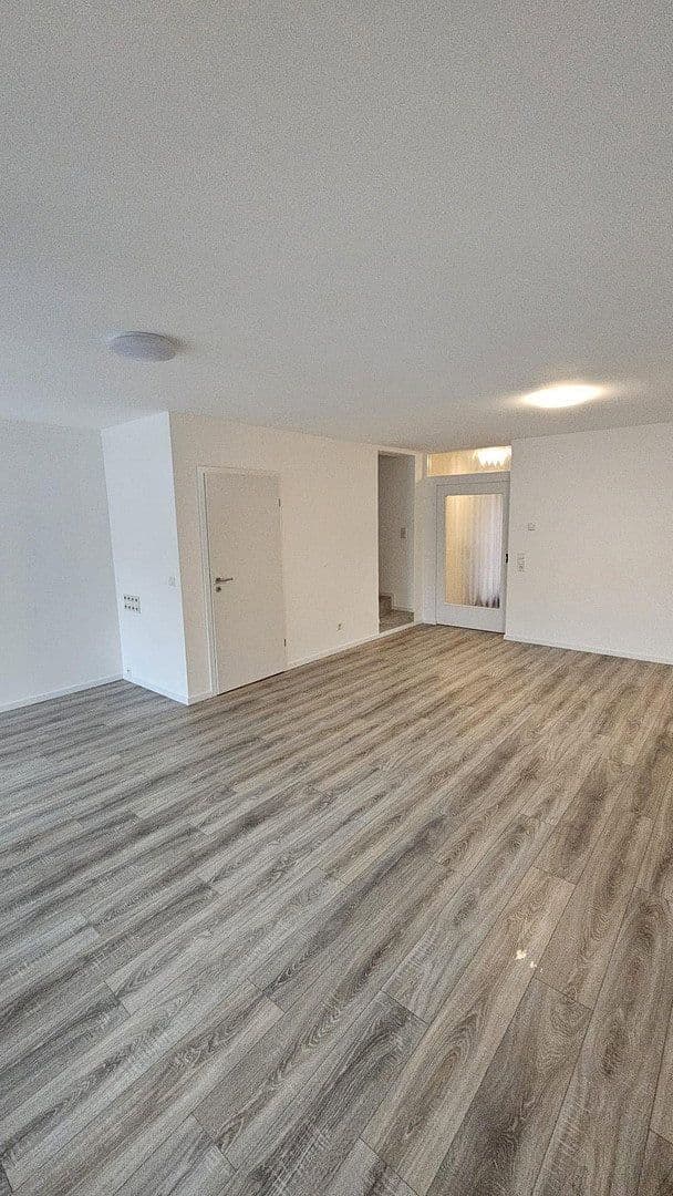 Prodej domu 116 m², pozemek 163 m², Feuerbergstraße 15, Birkenheide, Porýní-Falc Prodej domu 116 m², pozemek 163 m², Feuerbergstraße 15, Birkenheide, Porýní-Falc