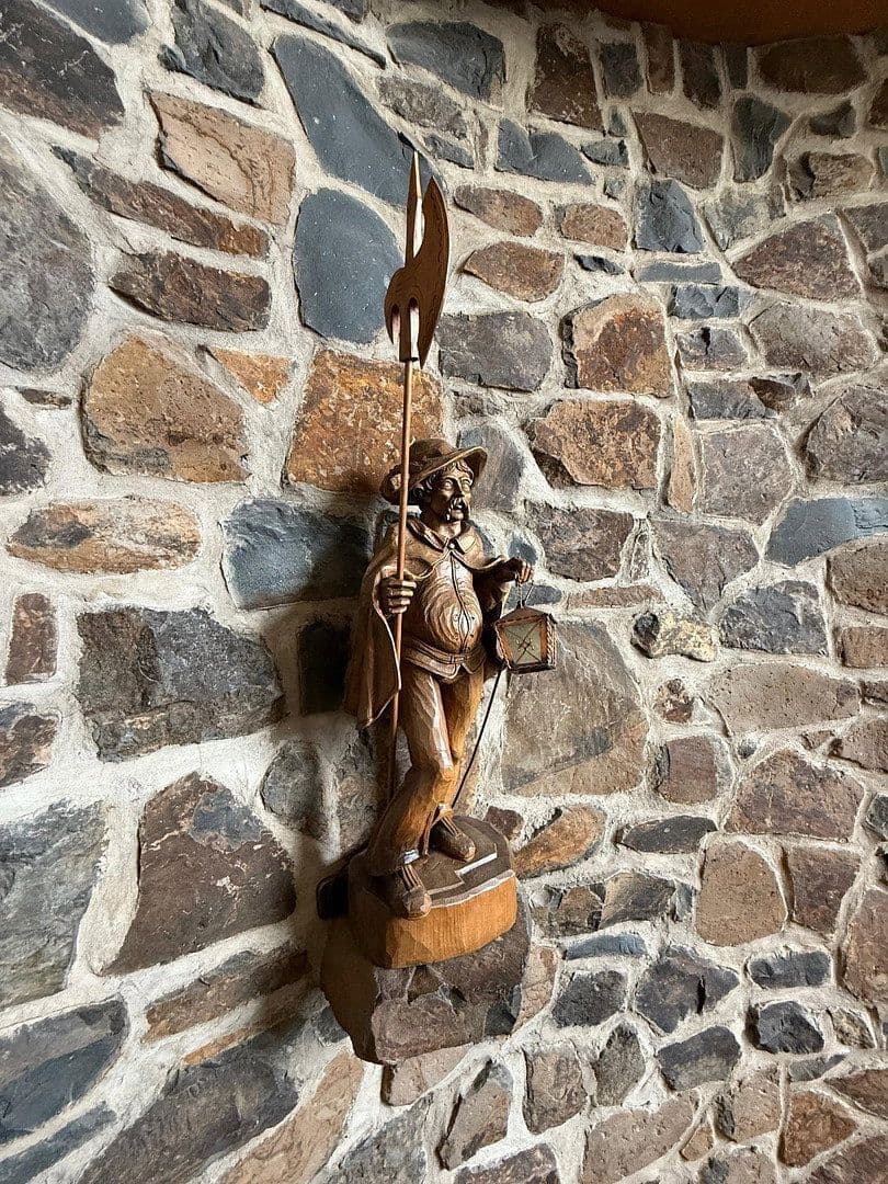 Prodej domu 478 m², pozemek 1.827 m², Neuhof, Hessen Prodej domu 478 m², pozemek 1.827 m², Neuhof, Hessen